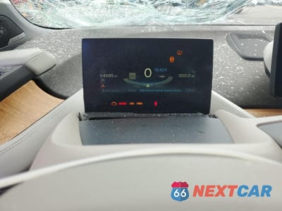 Zdjęcie 9 z 12 samochodu: 2015 BMW I3 REX VIN:WBY1Z4C56FV504720 - miniatura
