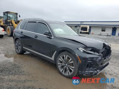 Czwarte zdjęcie samochodu z boku: 2020 BMW X7 XDRIVE40I VIN:5UXCW2C07L0E74956 - miniatura