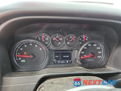 Zdjęcie 9 z 13 samochodu: 2023 CHEVROLET SILVERADO K2500 CUSTOM VIN:2GC4YME79P1718412 - miniatura