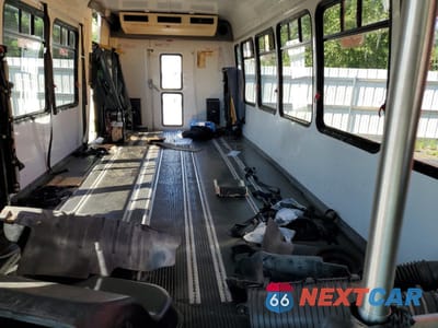 Zdjęcie 6 z 10 samochodu: 2004 CHEVROLET C5500 C5V042 VIN:1GBE5V1E94F505766 - miniatura