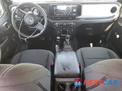 Zdjęcie 8 z 14 samochodu: 2024 JEEP GLADIATOR SPORT VIN:1C6JJTAG5RL116375 - miniatura