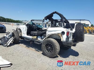 Drugie zdjęcie samochodu z przodu: 2012 JEEP WRANGLER UNLIMITED SAHARA VIN:1C4BJWEG0CL143502 - miniatura