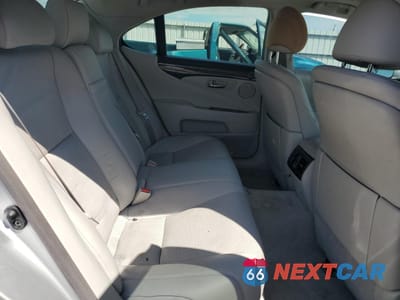 Zdjęcie 10 z 12 samochodu: 2007 LEXUS LS 460 VIN:JTHBL46FX75032386 - miniatura