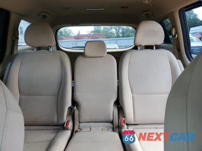 Zdjęcie 10 z 13 samochodu: 2019 KIA SEDONA LX VIN:KNDMB5C16K6511936 - miniatura