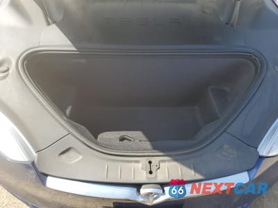 Zdjęcie 11 z 12 samochodu: 2018 TESLA MODEL S VIN:5YJSA1E27JF296885 - miniatura