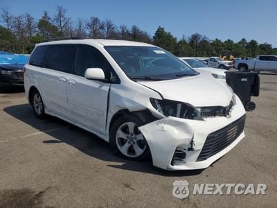 Czwarte zdjęcie samochodu z boku: 2019 TOYOTA SIENNA LE VIN:5TDKZ3DC1KS983095 - miniatura