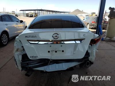 Zdjęcie 6 z 12 samochodu: 2015 NISSAN ALTIMA VIN:1N4AL3AP2FN398595 - miniatura