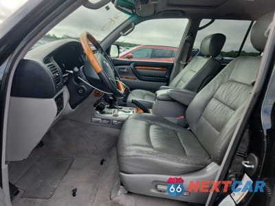 Zdjęcie 7 z 15 samochodu: 2004 LEXUS LX 470 VIN:JTJHT00WX43541878 - miniatura