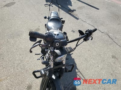 Piąte zdjęcie samochodu w środku: 2010 HARLEY-DAVIDSON XL883 N VIN:1HD4LE23XAC414592 - miniatura