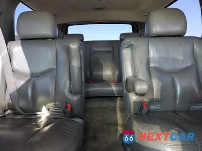 Zdjęcie 10 z 13 samochodu: 2003 GMC YUKON XL K2500 VIN:3GKGK26G83G153111 - miniatura