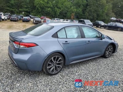 Trzecie zdjęcie samochodu z tyłu: 2021 TOYOTA COROLLA SE VIN:5YFS4MCE0MP062179 - miniatura