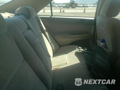 Zdjęcie 10 z 13 samochodu: 2003 TOYOTA CAMRY LE VIN:4T1BE32K63U244626 - miniatura