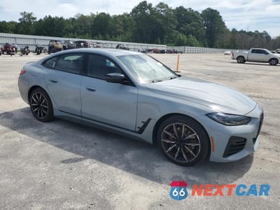 Czwarte zdjęcie samochodu z boku: 2023 BMW 430I GRAN COUPE VIN:WBA63AV03PFP13656 - miniatura