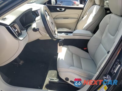 Zdjęcie 7 z 16 samochodu: 2024 VOLVO XC60 PLUS VIN:YV4H60DL2R1924059 - miniatura