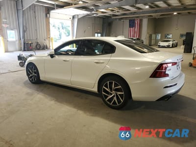 Drugie zdjęcie samochodu z przodu: 2020 VOLVO S60 T5 MOMENTUM VIN:7JR102FK7LG032126 - miniatura