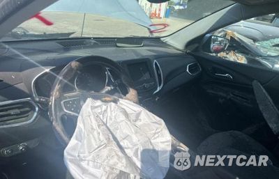 Piąte zdjęcie samochodu w środku: 2019 CHEVROLET EQUINOX LT VIN:2GNAXUEV7K6245357 - miniatura