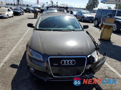 Piąte zdjęcie samochodu w środku: 2013 AUDI A3 PREMIUM PLUS VIN:WAUMFAFM8DA028691 - miniatura