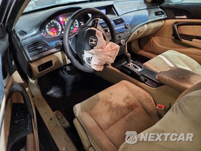 Zdjęcie 8 z 15 samochodu: 2011 HONDA ACCORD LX-S VIN:1HGCS1B32BA016641 - miniatura