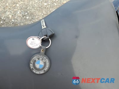 Zdjęcie 8 z 9 samochodu: 2015 BMW S 1000 RR VIN:WB10D2102FZ352321 - miniatura