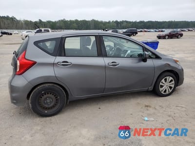 Trzecie zdjęcie samochodu z tyłu: 2018 NISSAN VERSA NOTE S VIN:3N1CE2CP7JL367178 - miniatura