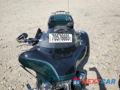 Piąte zdjęcie samochodu w środku: 2024 HARLEY-DAVIDSON FLHTCUTG VIN:1HD1MAF19RB856301 - miniatura