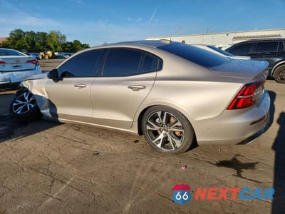 Drugie zdjęcie samochodu z przodu: 2024 VOLVO S60 PLUS VIN:7JRL12FL4RG309080 - miniatura