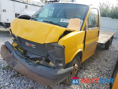 2011 GMC SAVANA CUTAWAY G3500 1GD374CG4B1901180 - główne zdjęcie licytacji z USA - miniatura