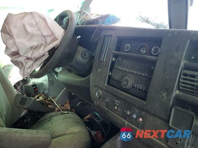 Zdjęcie 9 z 12 samochodu: 2020 GMC SAVANA G2500 VIN:1GTW7BFG8L1142231 - miniatura