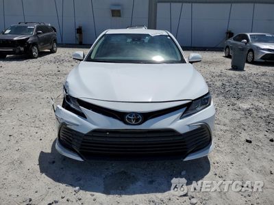 Piąte zdjęcie samochodu w środku: 2022 TOYOTA CAMRY LE VIN:4T1C11AK8NU685120 - miniatura