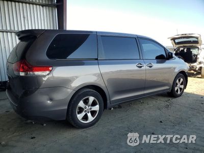 Trzecie zdjęcie samochodu z tyłu: 2012 TOYOTA SIENNA BASE VIN:5TDKA3DC5CS009547 - miniatura