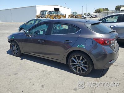Drugie zdjęcie samochodu z przodu: 2018 MAZDA 3 TOURING VIN:3MZBN1L31JM266113 - miniatura