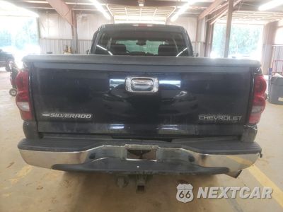 Zdjęcie 6 z 14 samochodu: 2005 CHEVROLET SILVERADO K2500 HEAVY DUTY VIN:1GCHK23295F821253 - miniatura