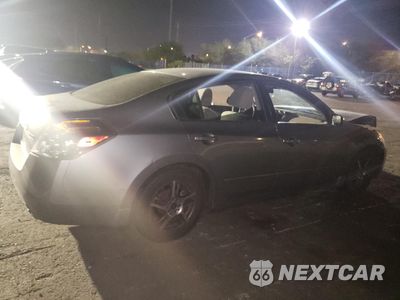 Trzecie zdjęcie samochodu z tyłu: 2009 NISSAN ALTIMA 2.5 VIN:1N4AL21E39C105246 - miniatura