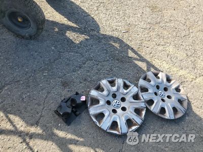 Zdjęcie 13 z 16 samochodu: 2009 VOLKSWAGEN ROUTAN S VIN:2V8HW44199R501584 - miniatura