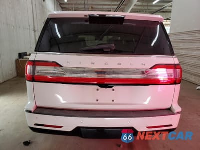 Zdjęcie 6 z 14 samochodu: 2018 LINCOLN NAVIGATOR RESERVE VIN:5LMJJ2LTXJEL20636 - miniatura