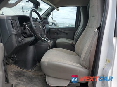 Zdjęcie 7 z 12 samochodu: 2023 CHEVROLET EXPRESS G3500 VIN:1GB0GRF74P1119828 - miniatura