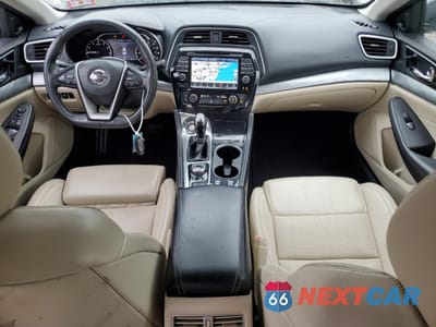 Zdjęcie 8 z 13 samochodu: 2017 NISSAN MAXIMA 3.5S 3.5S VIN:1N4AA6AP9HC418086 - miniatura