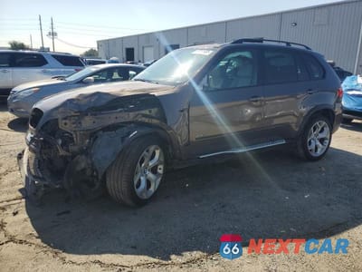 2013 BMW X5 XDRIVE35I 5UXZV4C54D0B07504 - główne zdjęcie licytacji z USA - miniatura