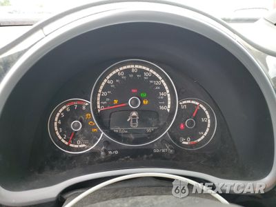 Zdjęcie 9 z 12 samochodu: 2014 VOLKSWAGEN BEETLE TURBO VIN:3VWVT7AT6EM601154 - miniatura