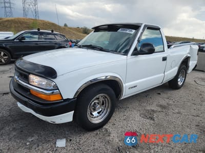 1998 CHEVROLET S TRUCK S10 1GCCS1444WK206557 - główne zdjęcie licytacji z USA - miniatura