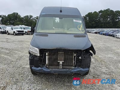 Piąte zdjęcie samochodu w środku: 2019 MERCEDES-BENZ SPRINTER 2500 VIN:WD4PF0CD7KP035114 - miniatura