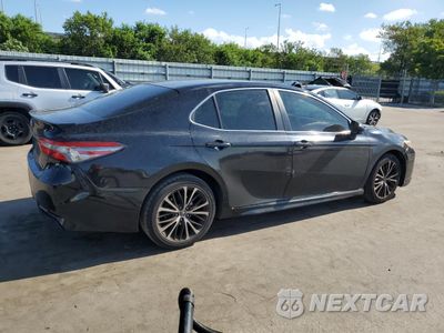 Trzecie zdjęcie samochodu z tyłu: 2018 TOYOTA CAMRY L VIN:4T1B11HK2JU580990 - miniatura