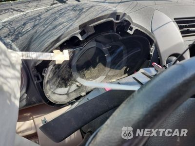 Zdjęcie 9 z 14 samochodu: 2006 TOYOTA RAV4 VIN:JTMBK33V466005011 - miniatura