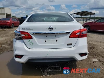 Zdjęcie 6 z 12 samochodu: 2016 NISSAN SENTRA S VIN:3N1AB7AP8GY317319 - miniatura