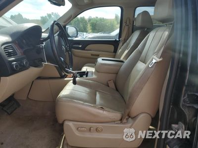 Zdjęcie 7 z 13 samochodu: 2008 CHEVROLET SUBURBAN K1500 LS VIN:3GNFK16338G173926 - miniatura