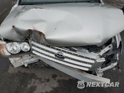 Zdjęcie 12 z 13 samochodu: 2006 TOYOTA HIGHLANDER LIMITED VIN:JTEHF21A030146659 - miniatura