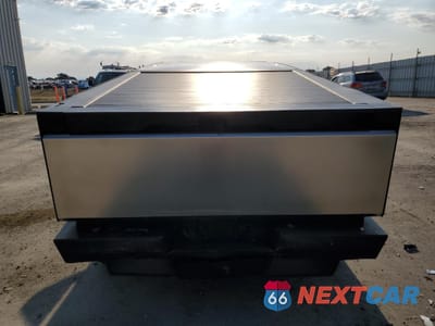 Zdjęcie 6 z 15 samochodu: 2024 TESLA CYBERTRUCK VIN:7G2CEHED9RA003657 - miniatura