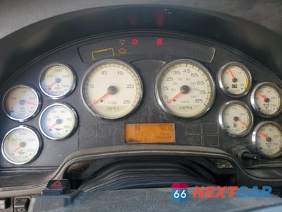 Zdjęcie 8 z 10 samochodu: 2016 INTERNATIONAL PROSTAR SEMI TRUCK VIN:3HSDJAPR7GN221967 - miniatura