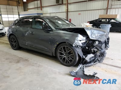 Czwarte zdjęcie samochodu z boku: 2021 AUDI SQ8 PREMIUM PLUS VIN:WA1AWBF10MD032082 - miniatura