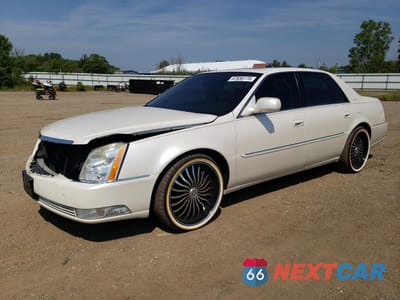 2011 CADILLAC DTS PREMIUM COLLECTION 1G6KH5E63BU115962 - główne zdjęcie licytacji z USA - miniatura